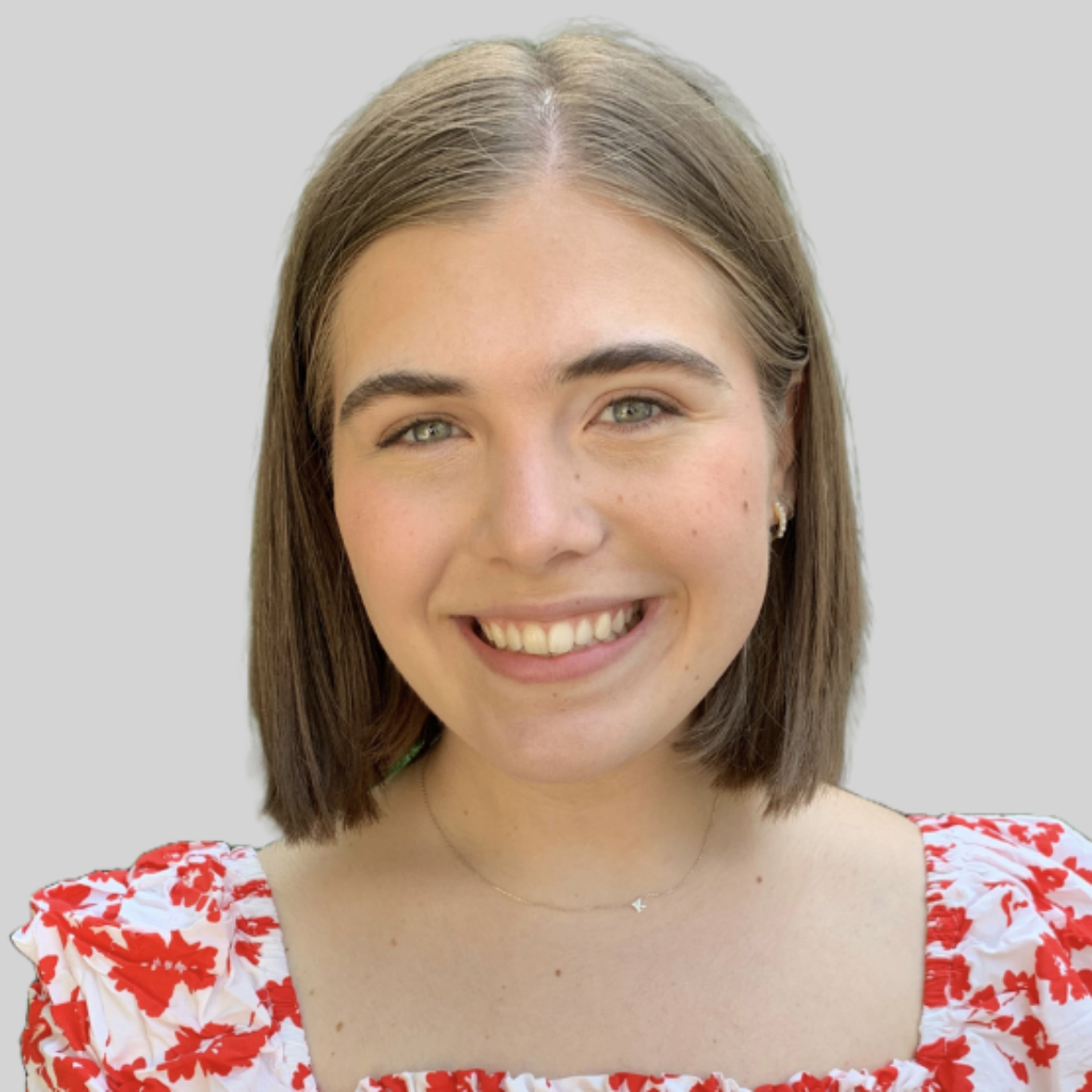 Kyra Headshot